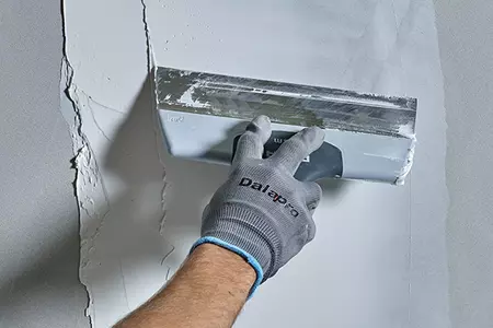 Das Spachteln von Hand