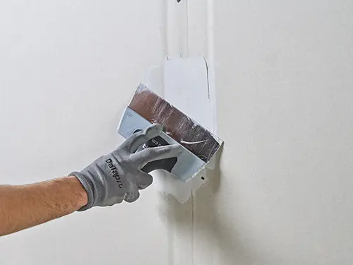 Dalapro DM60 –  Pulverspachtelmasse für die vollflächige Spachtelung